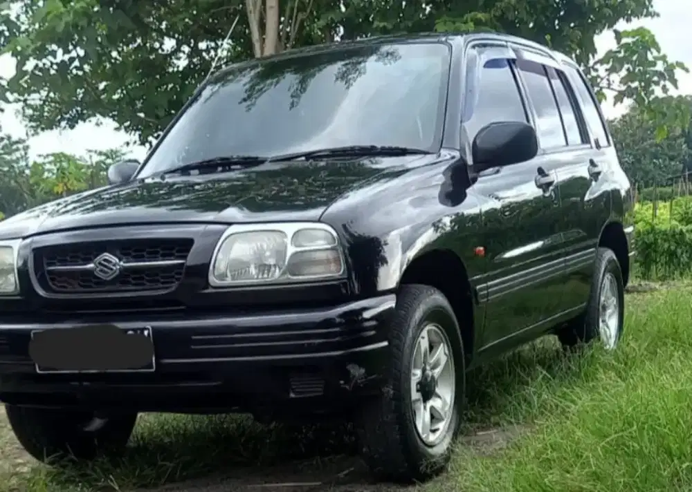 MOBIL SUZUKI ESCUDO 2003 1.5 MT BENSIN MANUAL