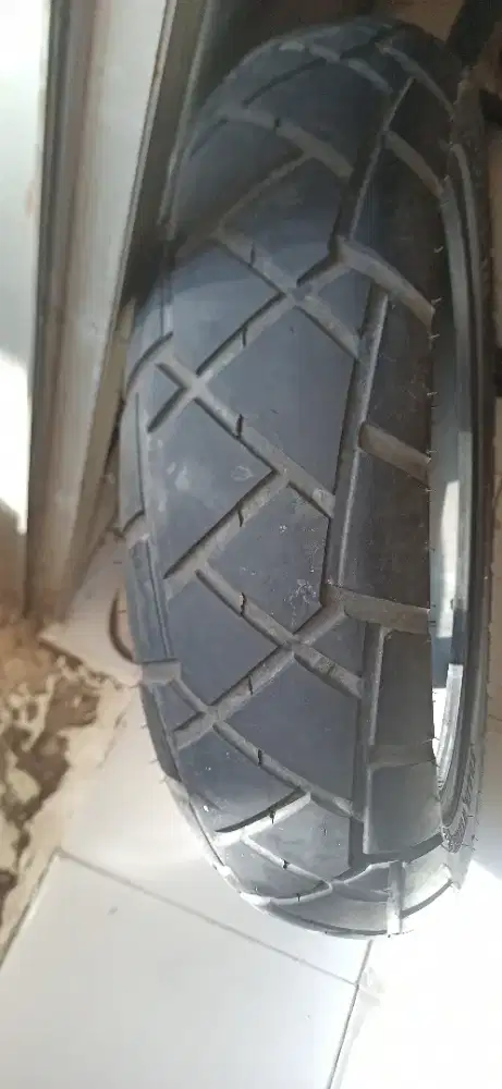 Ban blkg eks XSR uk.140/70 R17