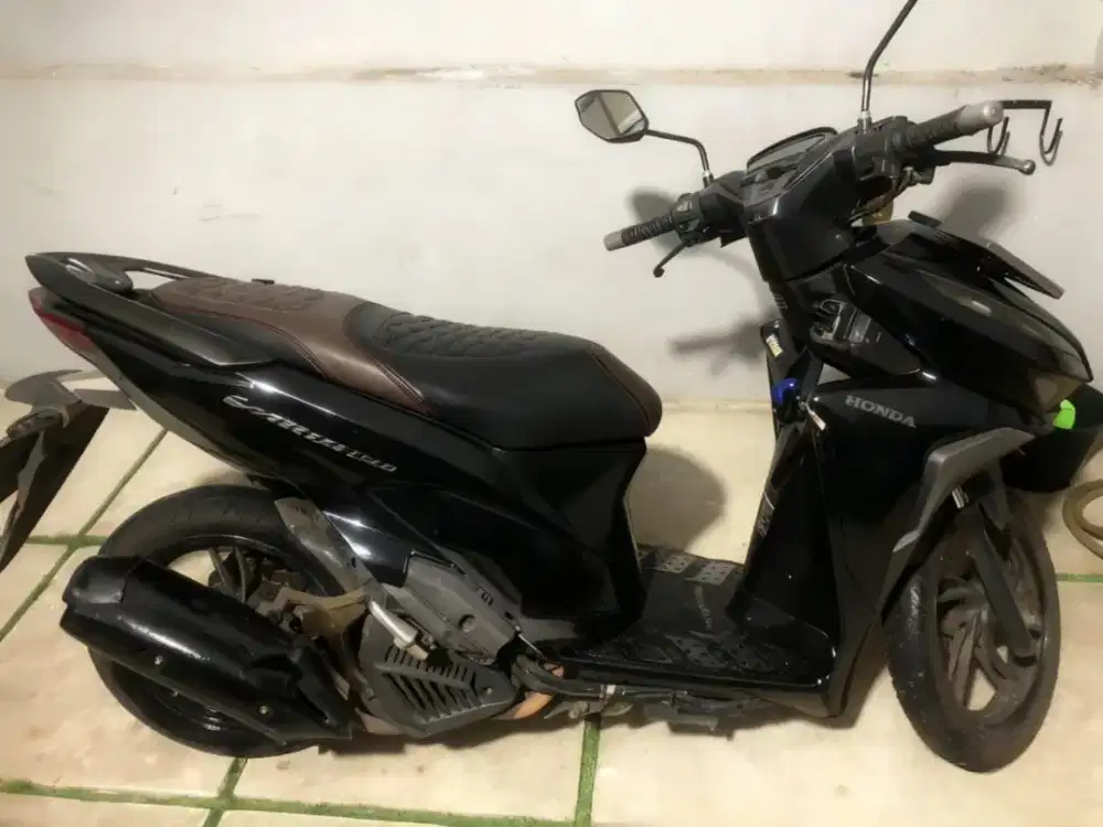 Dijual Vario Keyless 150 LED tahun 2018