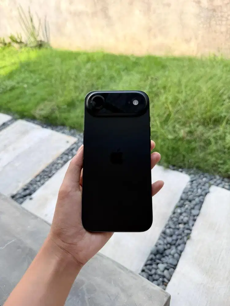iphone 17 air black space