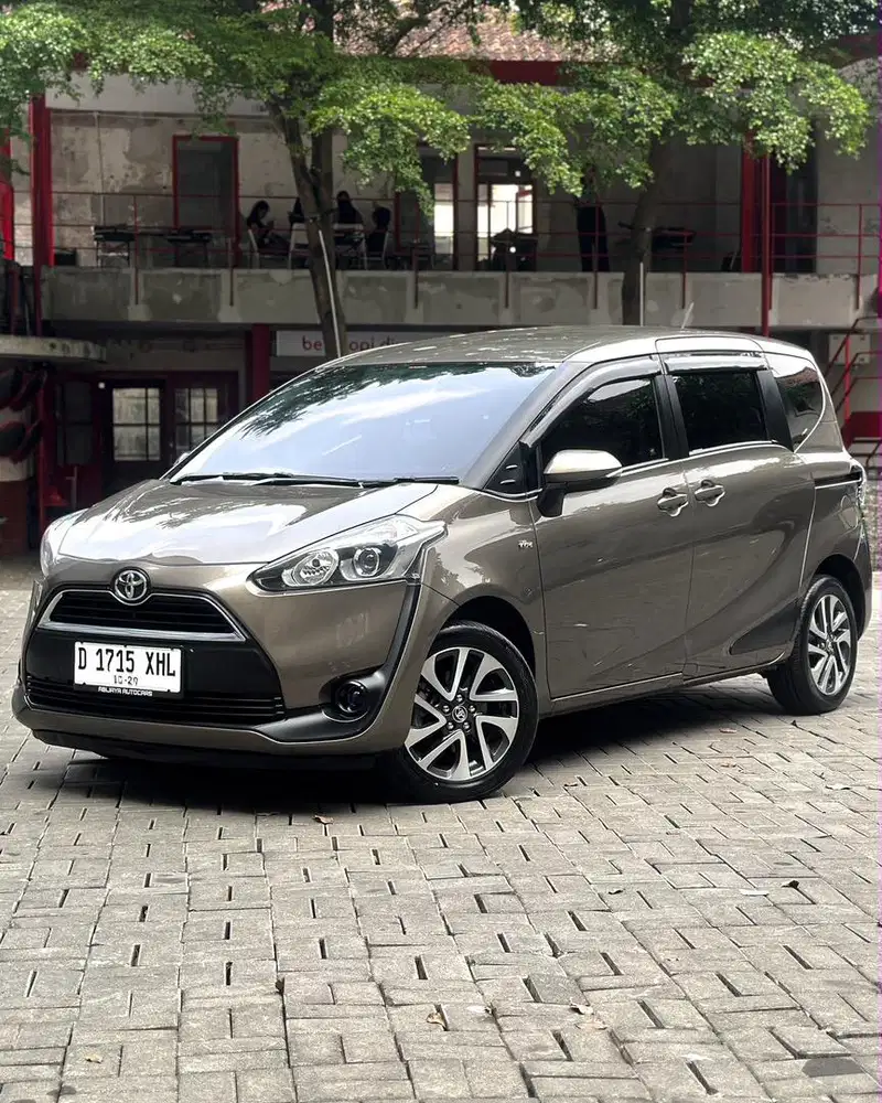 Jual Toyota Sienta 1.5 V At 2016