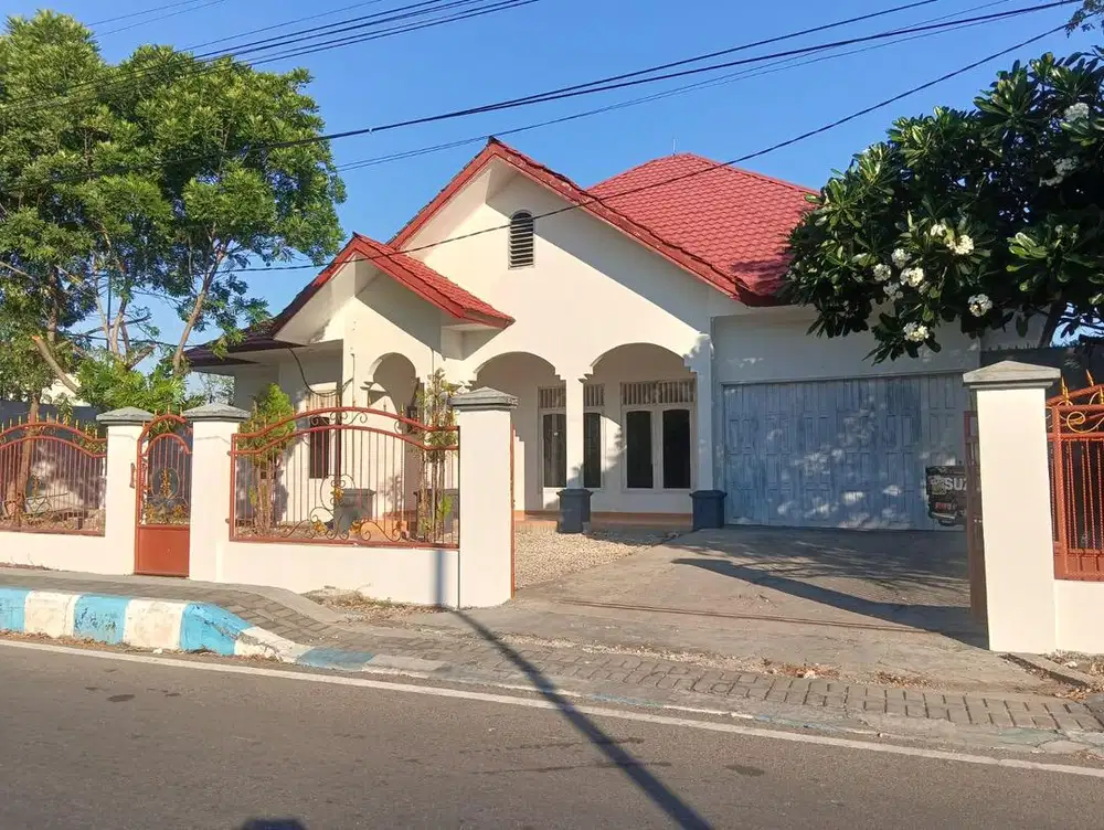 Area Premium Kota Kupang, view Teluk Kupang dari atas
