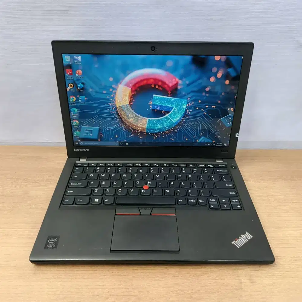 Lenovo Thinkpad X250 Core i7 Ram 8GB SSD 256GB Murah