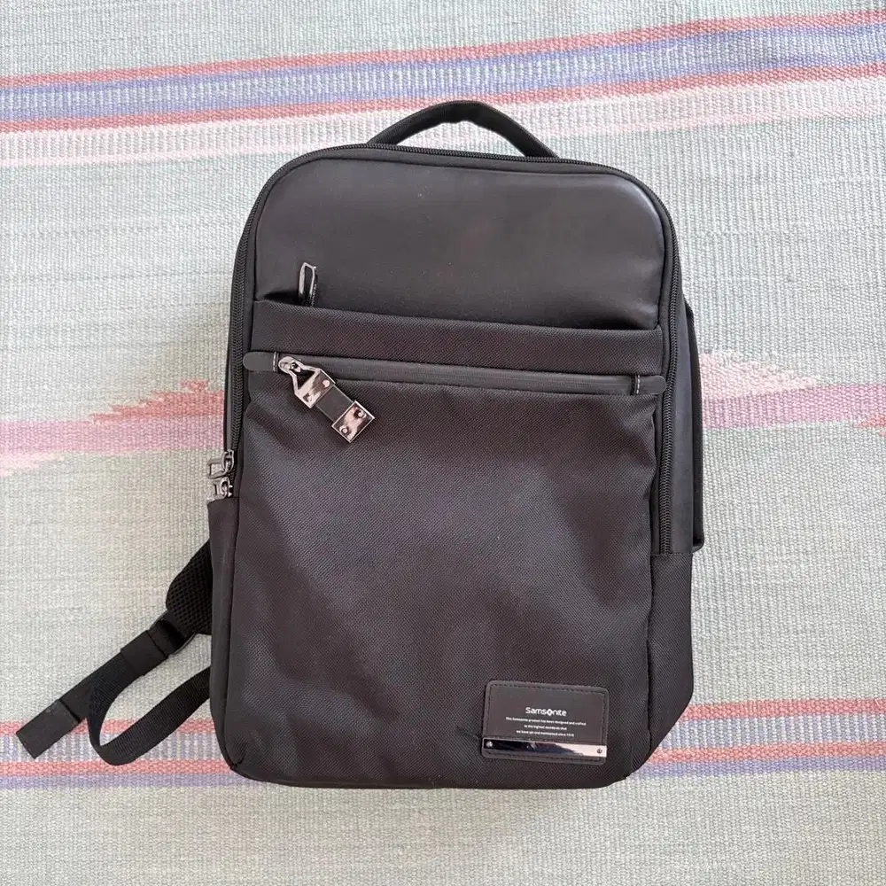 Samsonite Backpack [SEPERTI BARU]