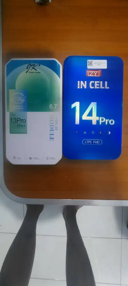 lcd iphone 14pro dan 13 promax masih baru masih segel