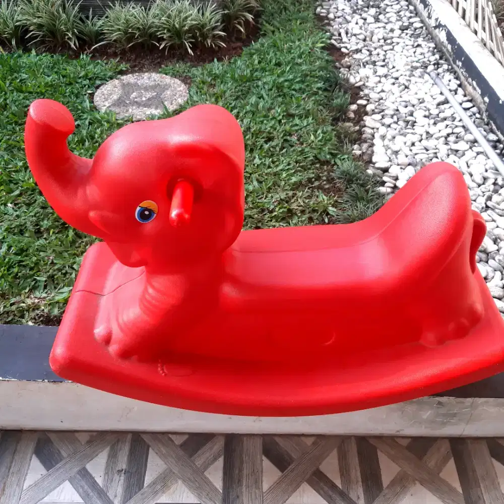 Mainan kuda2an bentuk gajah
