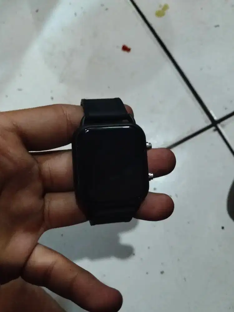 Jam tangan masih baru