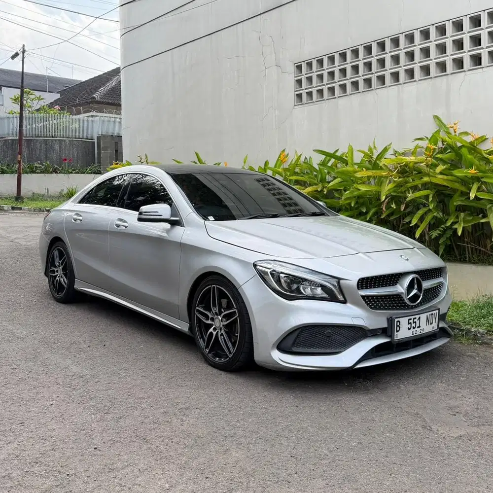 Mercedes Benz CLA200 AMG Line 2016 / 2018 W117 Mercy 2017 GLA200