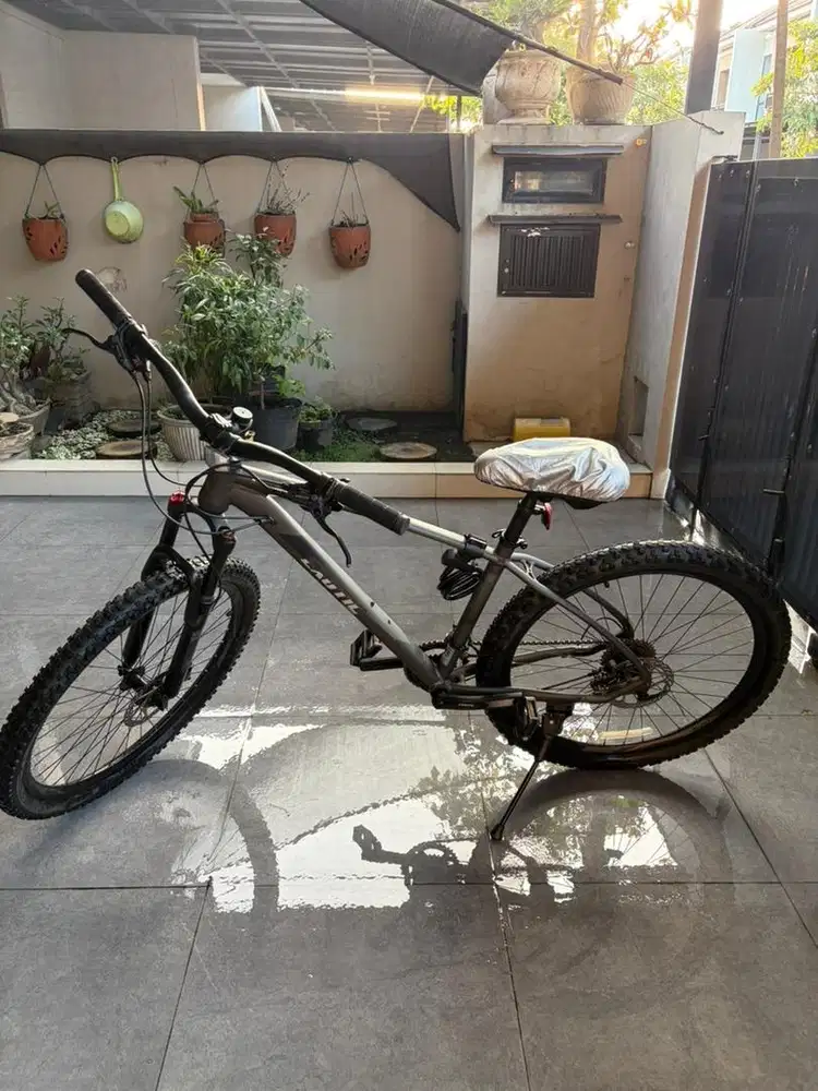 Sepeda mountain bike merk exotic