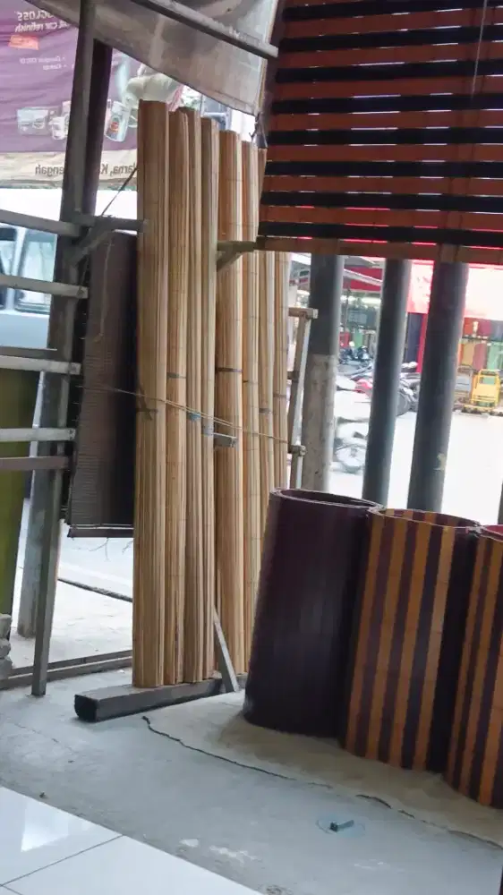 Tirai kayu dan bambu biasa