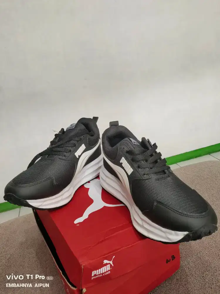 Sepatu running lari olahraga