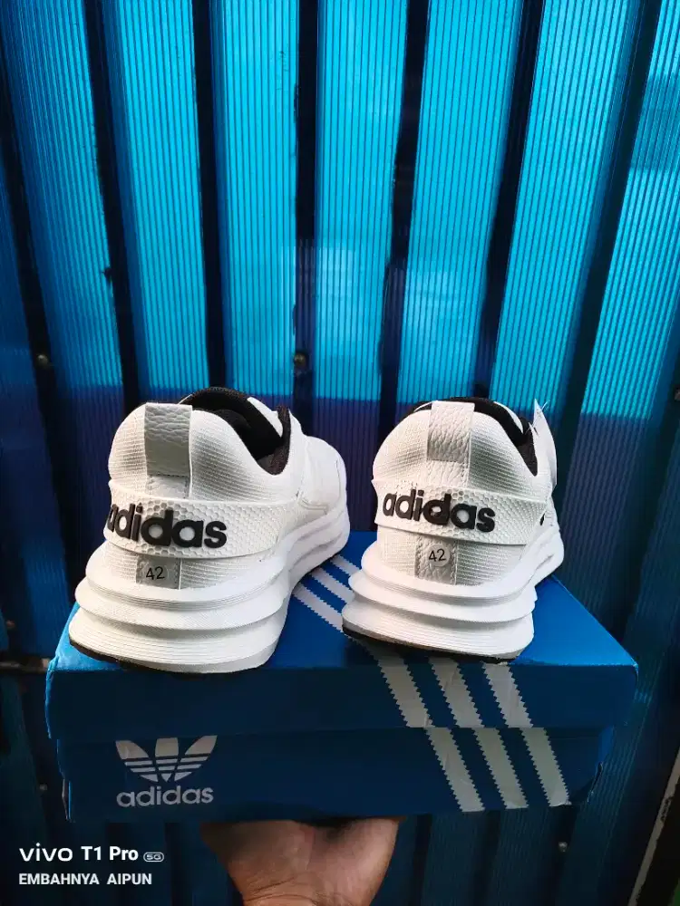 Sepatu olga lari jalan sehat