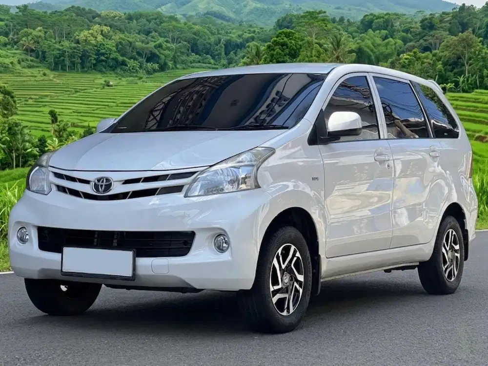 Toyota Avanza 1.3 E Mt 2014 km +/- 56.000