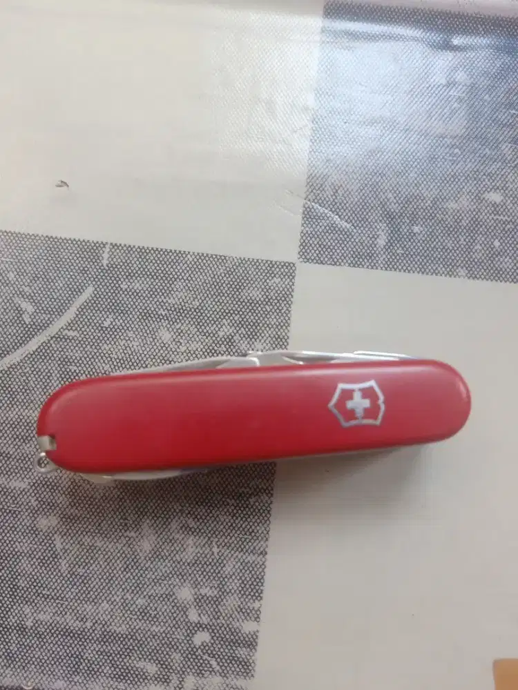 Victorinox swisschamp pisau macgyver