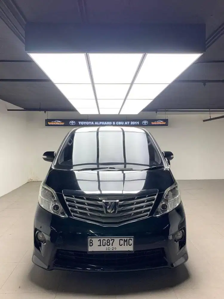 Toyota Alphard S CBU Luxury 2.4 AT 2011