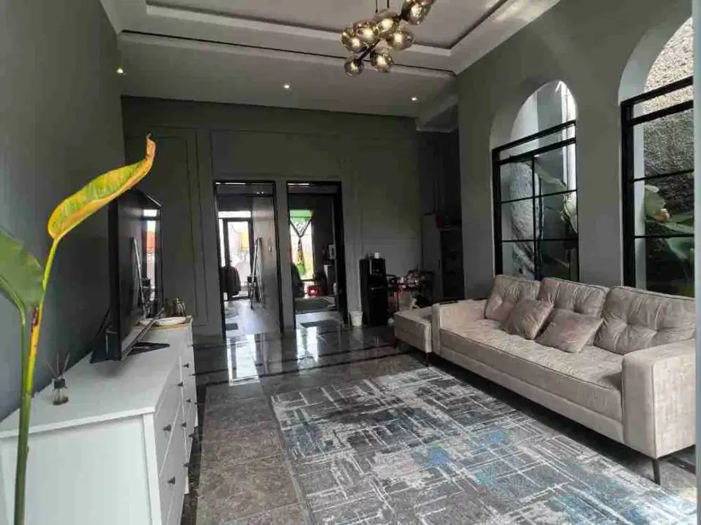Rumah Di Jalan Utama Sayap Lodaya Banteng Burangrang