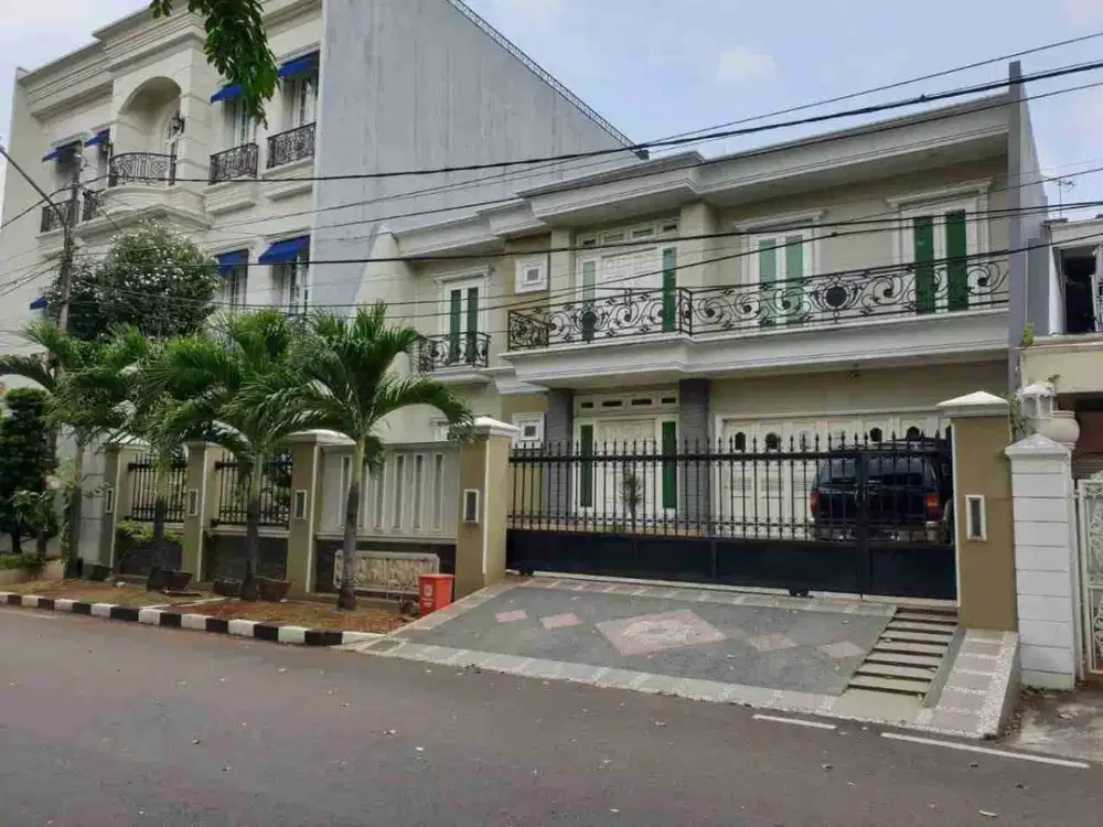 Rumah Pulomas Dijual Hadap Selatan Akses Jalan Lebar