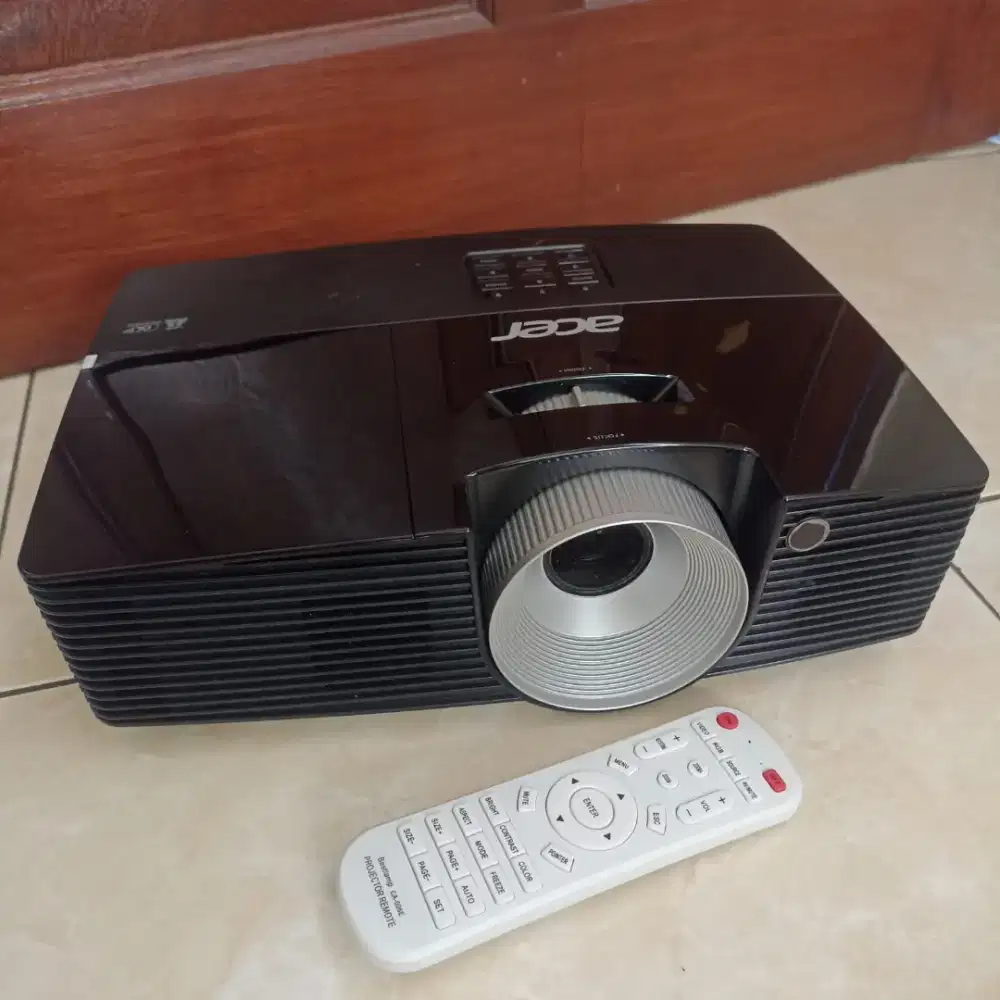 Proyektor Acer DNX1428