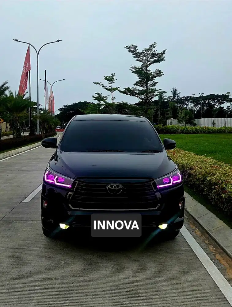 Innova Reborn V AT Automatic Diesel 2022