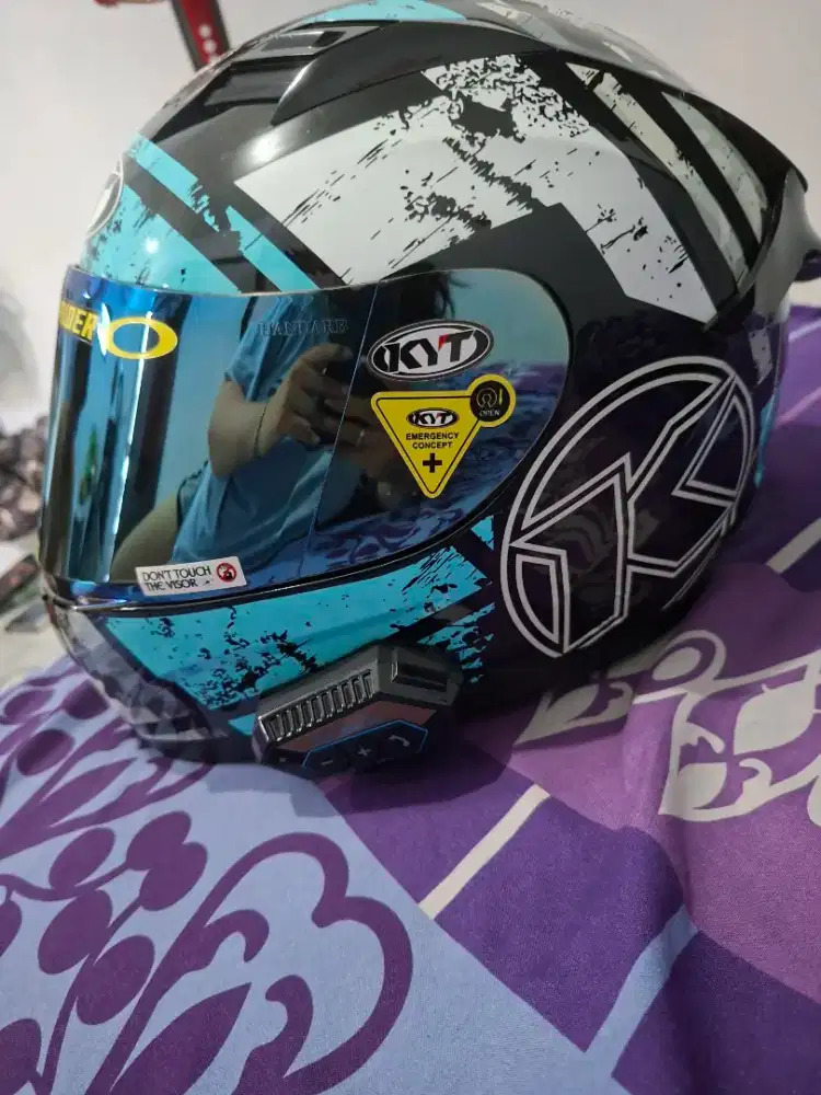 Helm fullface r10 ukuran xl