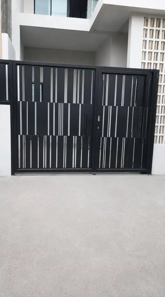 pagar dengan besi holo warna hitam murah
