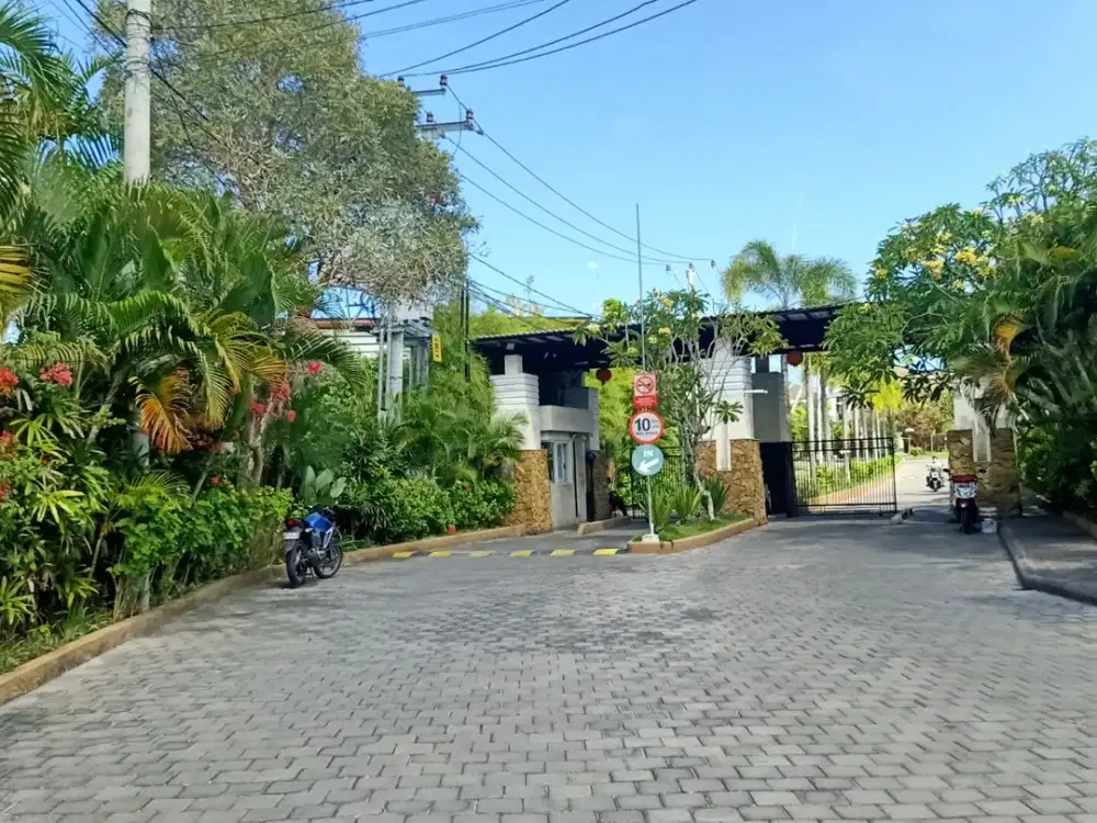 Rumah TERMURAH di Royal Garden, One Gate, Security 24 Jam, Ada Club House, Kids Friendly!