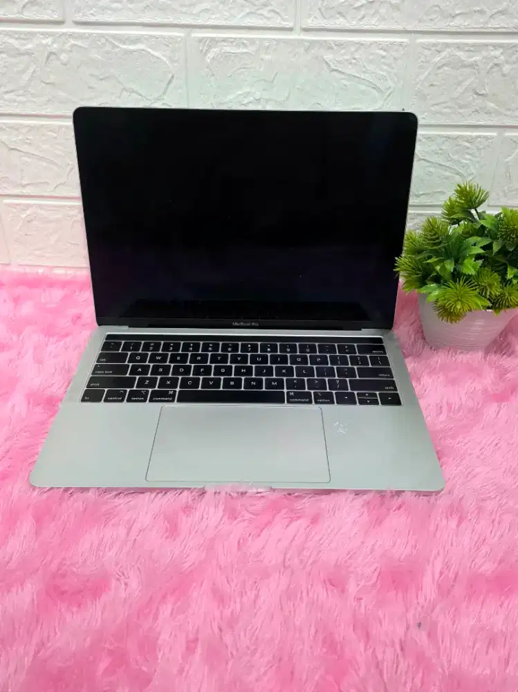 Macbook Pro 2018 Matot Seadanya