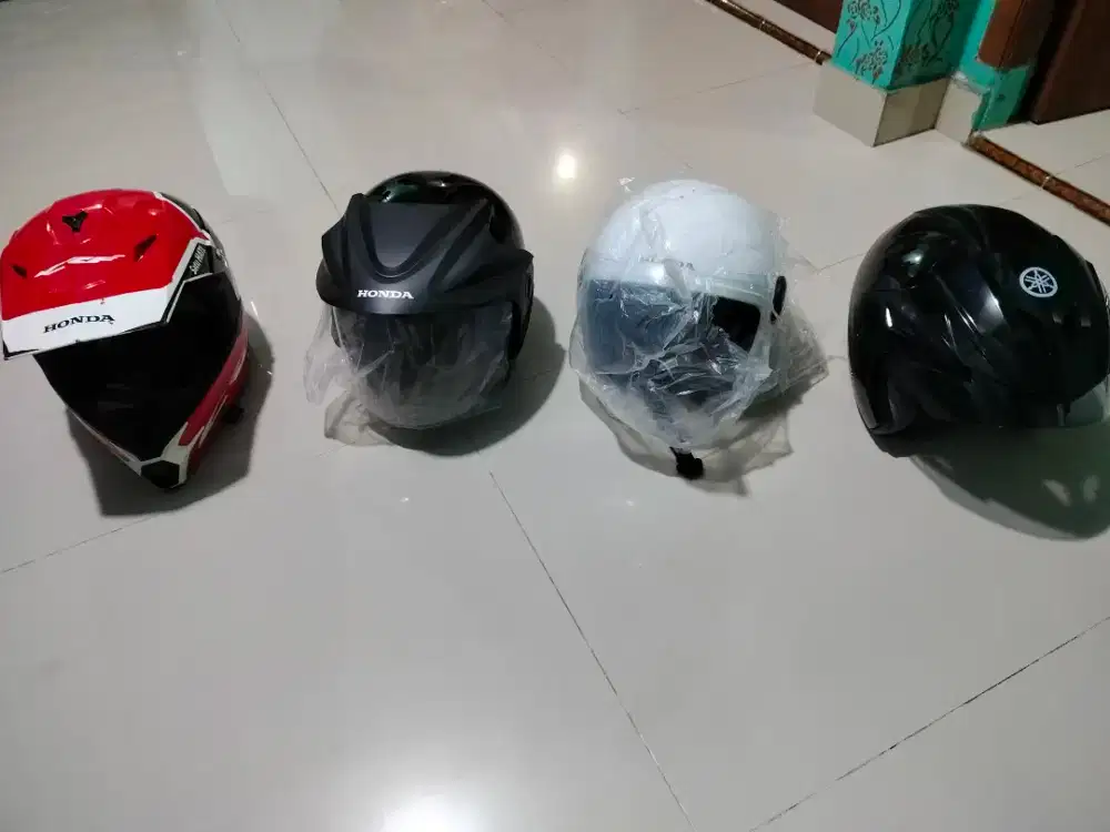 Di jual helm Honda dan Yamaha