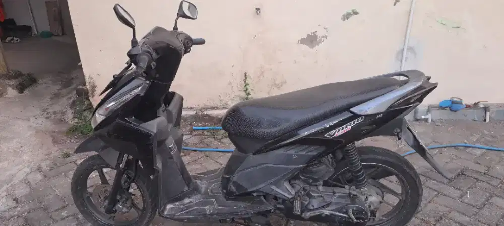 vario cbs 125 tahun 2010