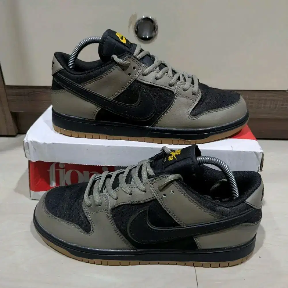 SEPATU NIKE SB CLIVER PRELOVED SIZE 41