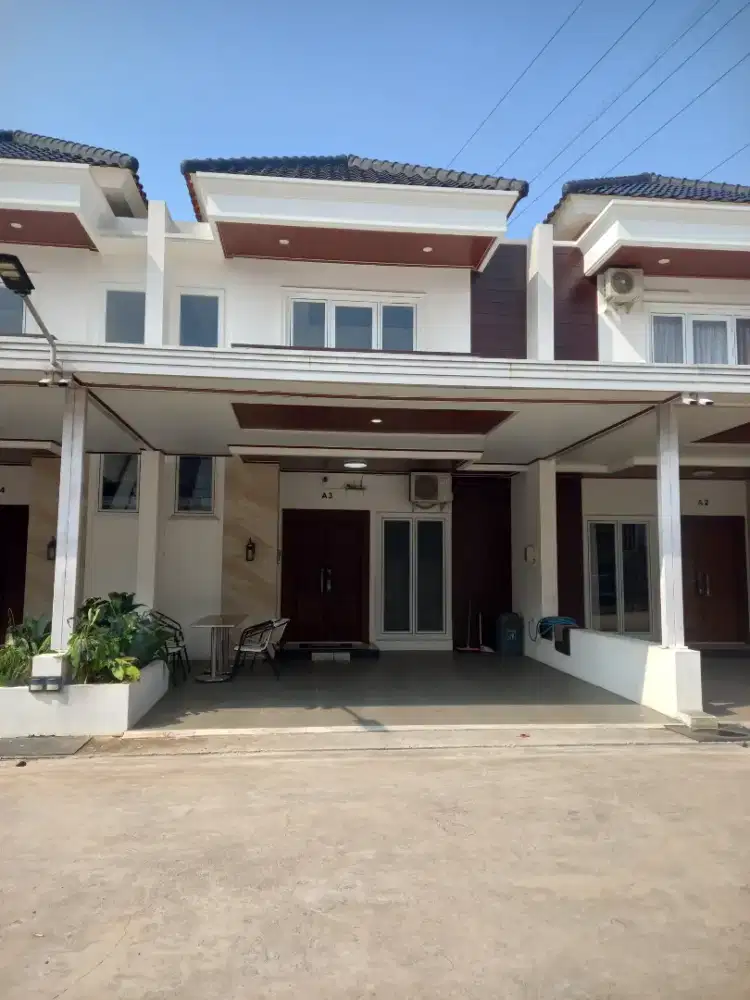 De Royadi Village Full Furnish Murah Mewah