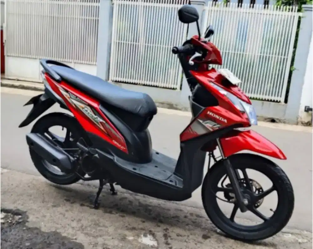 Honda Beat FI th 2014 Gress, Surat Lengkap, BU !!!