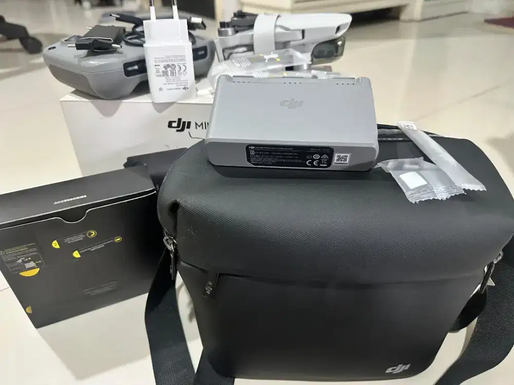 DJI Mini 2 Fly More Combo