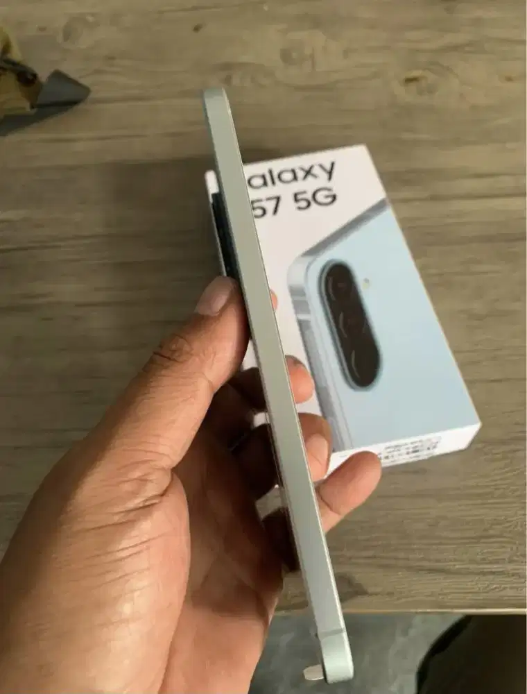 Samsung a57 12/256