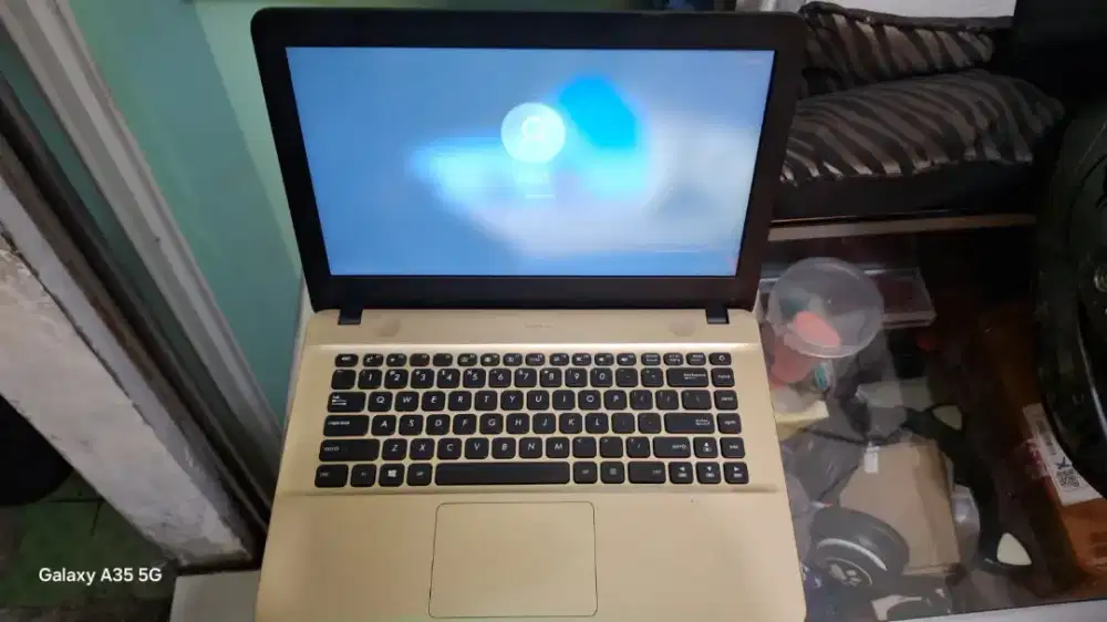 Laptop Asus vivobook ssd 550 gb