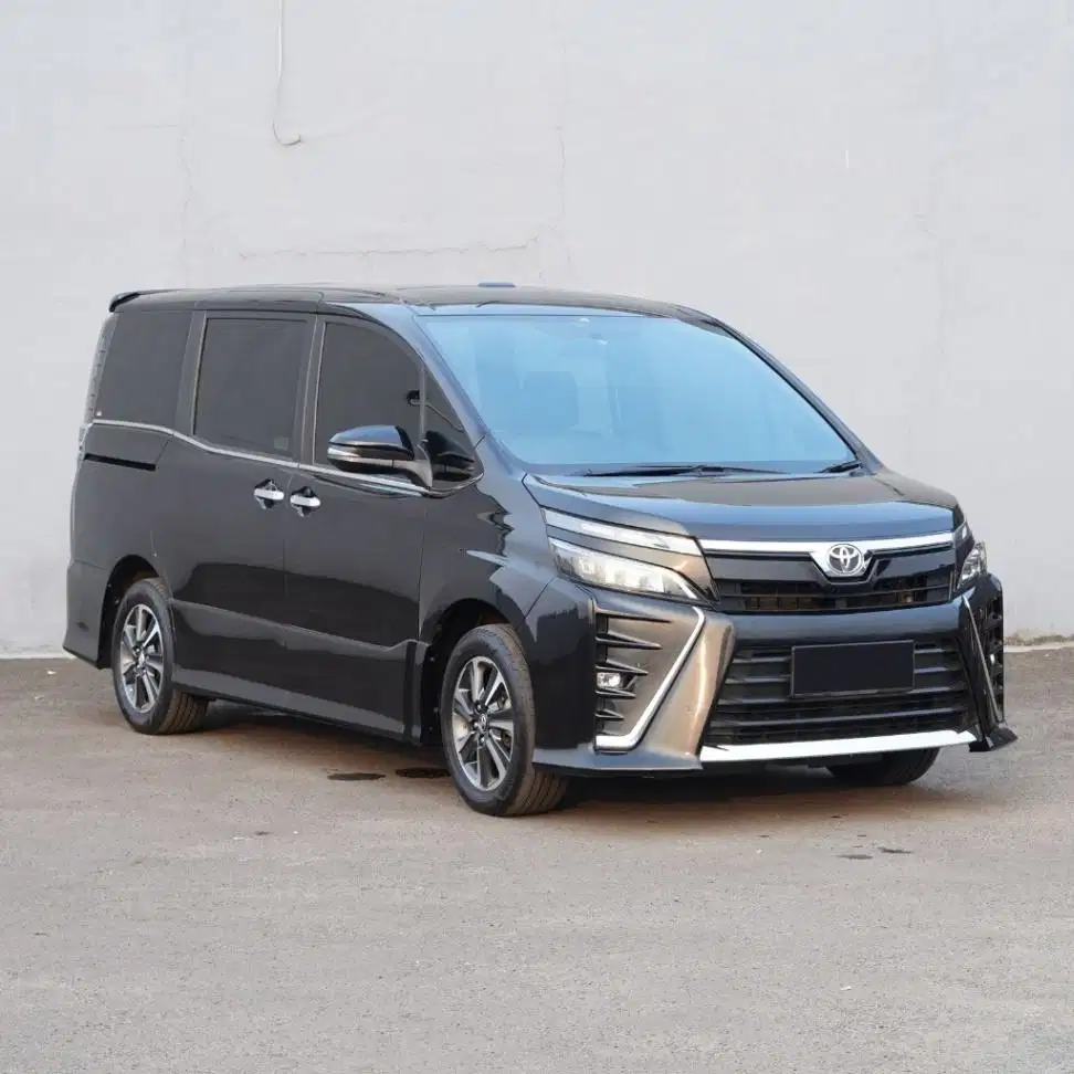 (km47rb) Toyota Voxy 2018