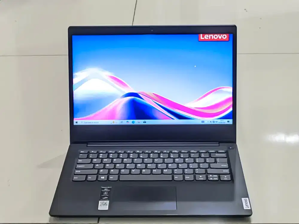 LENOVO SLIM 3 - AMD 3020E - RAM 8GB + SSD 256GB - NORMAL PAKAI
