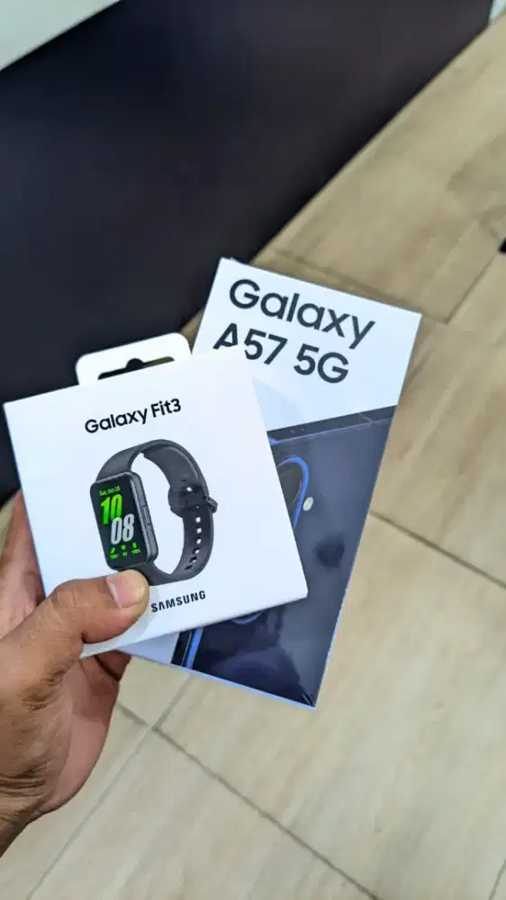 Samsung a57 dapat jam tangan