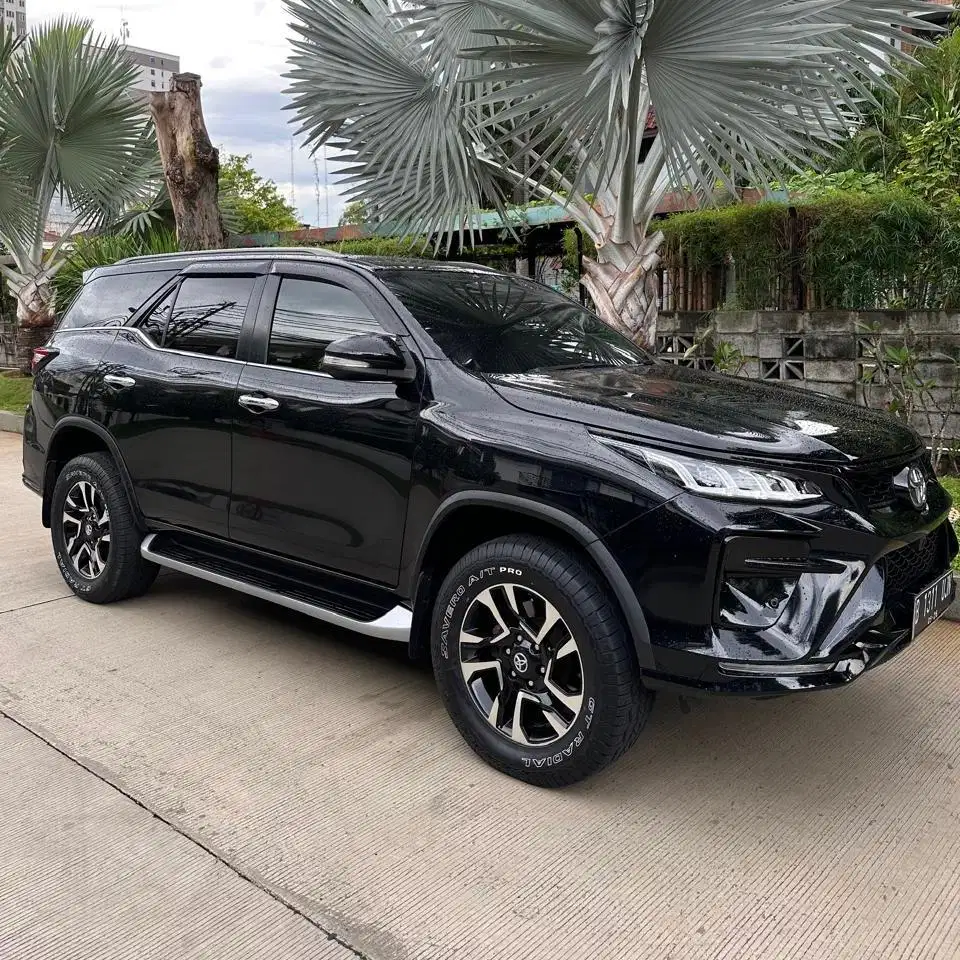 Toyota Fortuner VRZ Diesel Upgrade Legender Tangan 1 Dari Baru