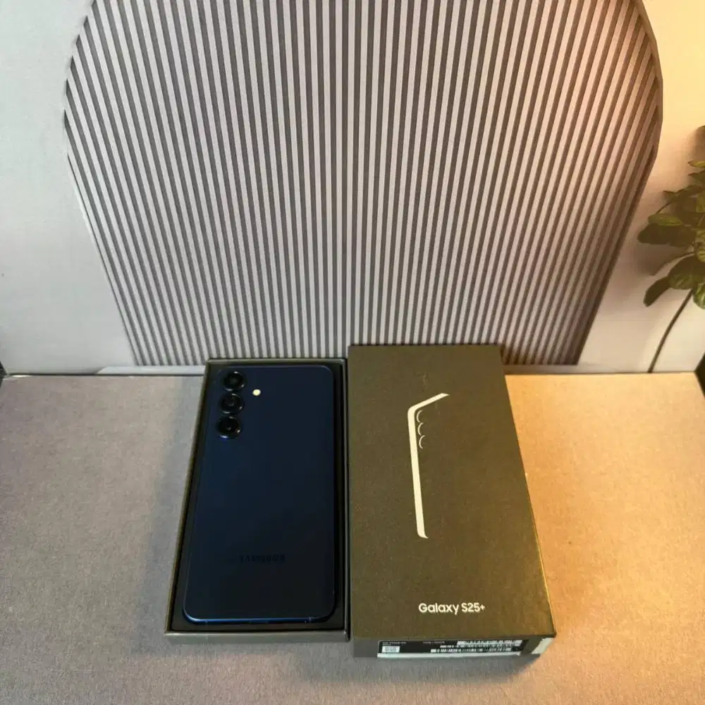 Samsung Galaxy S25+ 12/256GB Resmi Indonesia
