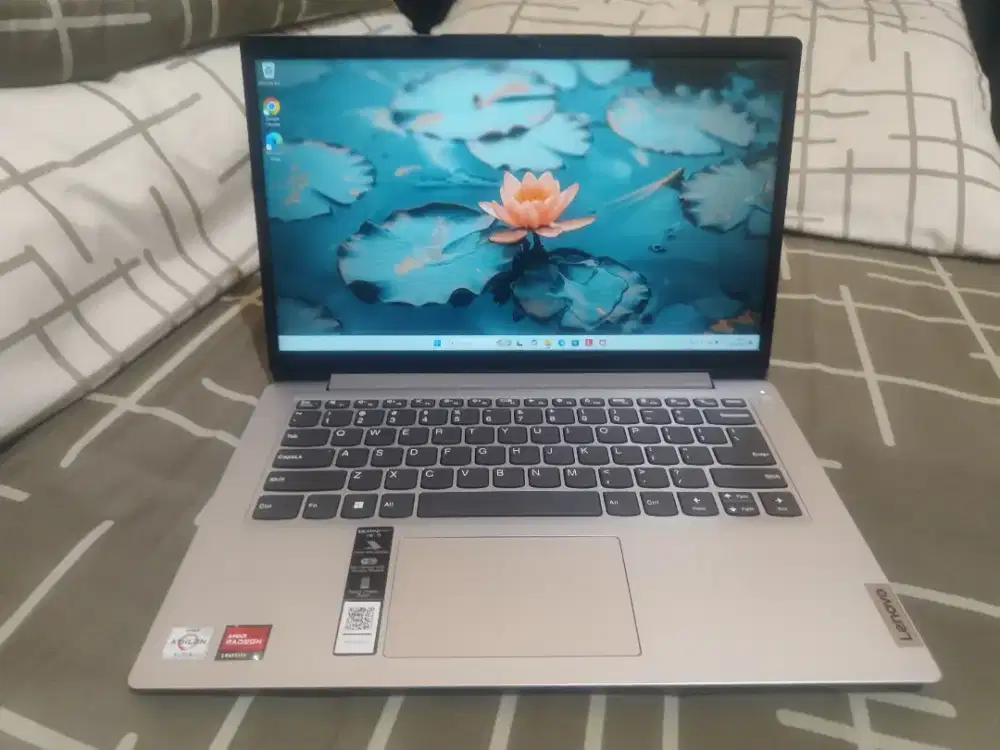 Lenovo Ideapad slim 1 garansi resmi