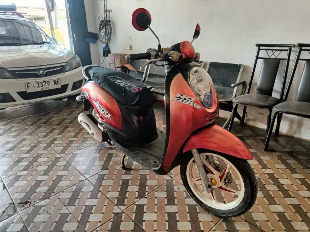Honda Scoopy karbu 2012 original cw merah mesin sehat terawat baik