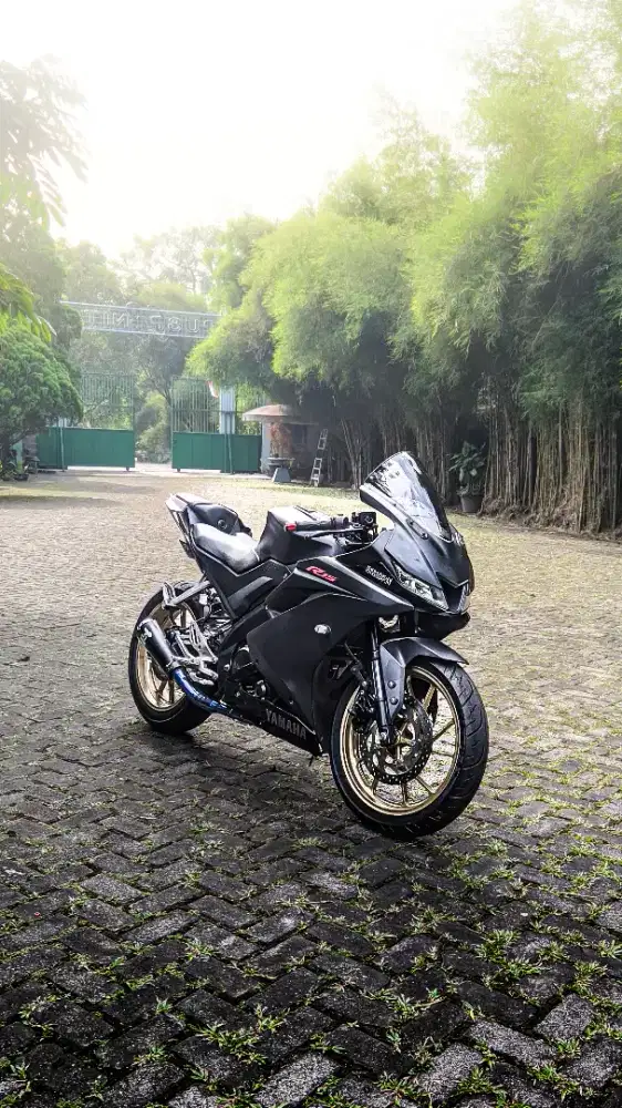R15 Hitam Doff Standar