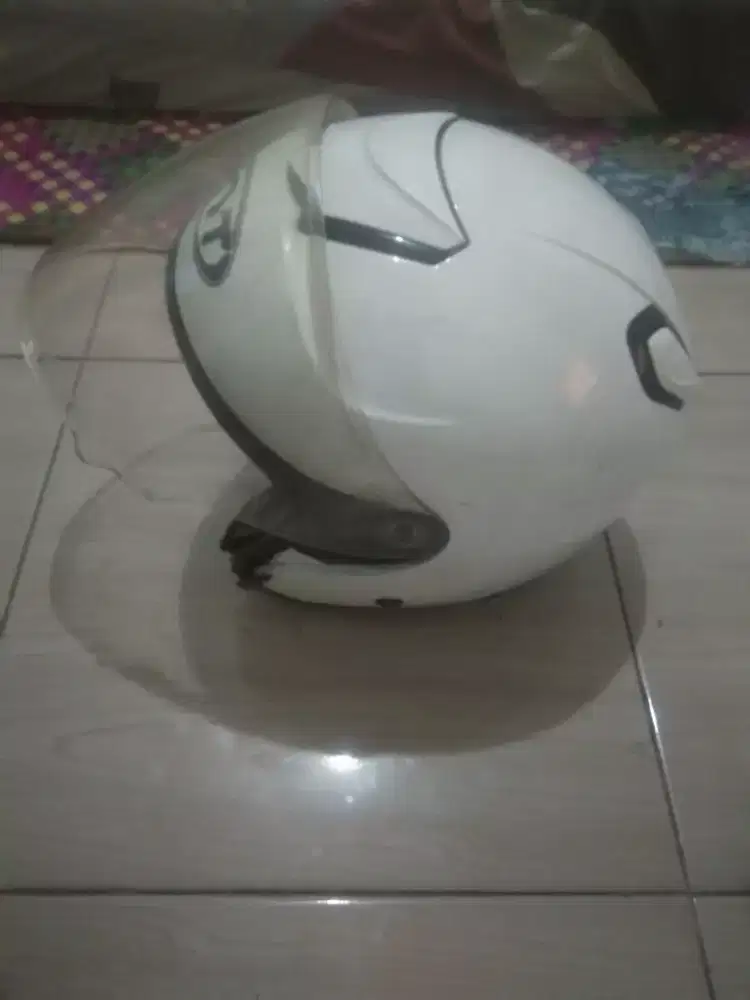 Helm kyt masih mulus