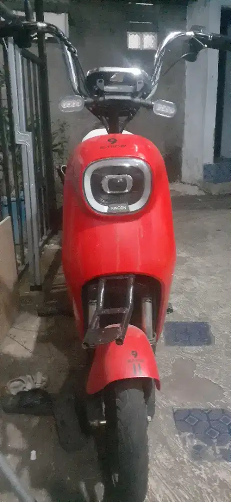 Selis ( sepeda listrik )