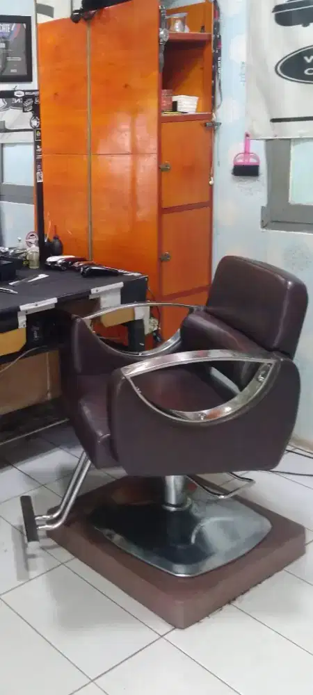 Kursi barbershop