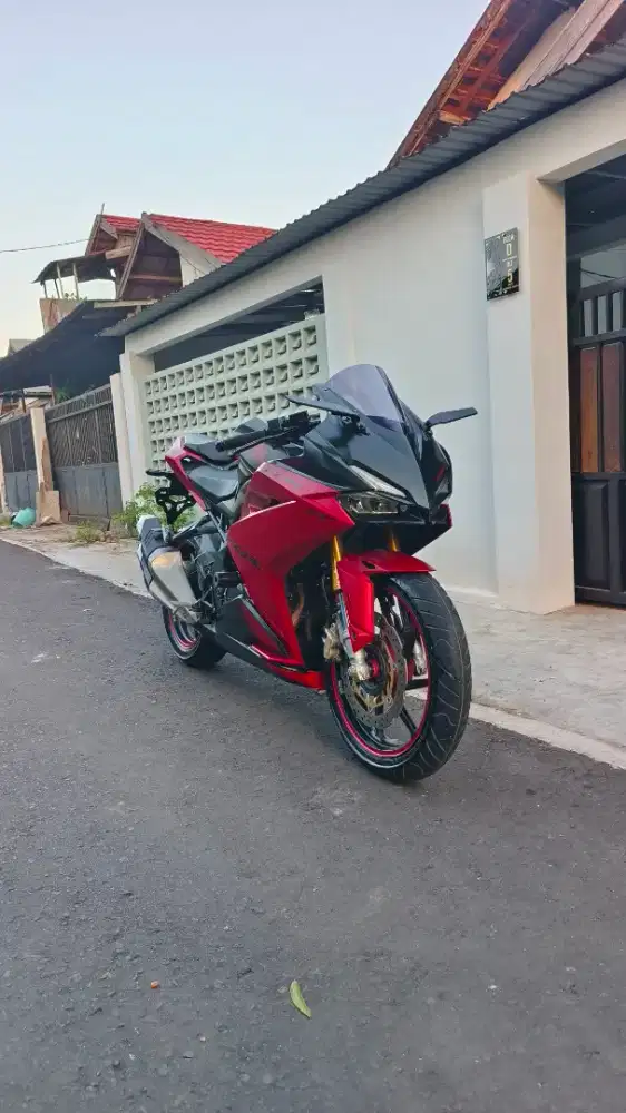 CBR 250RR SP+ABS