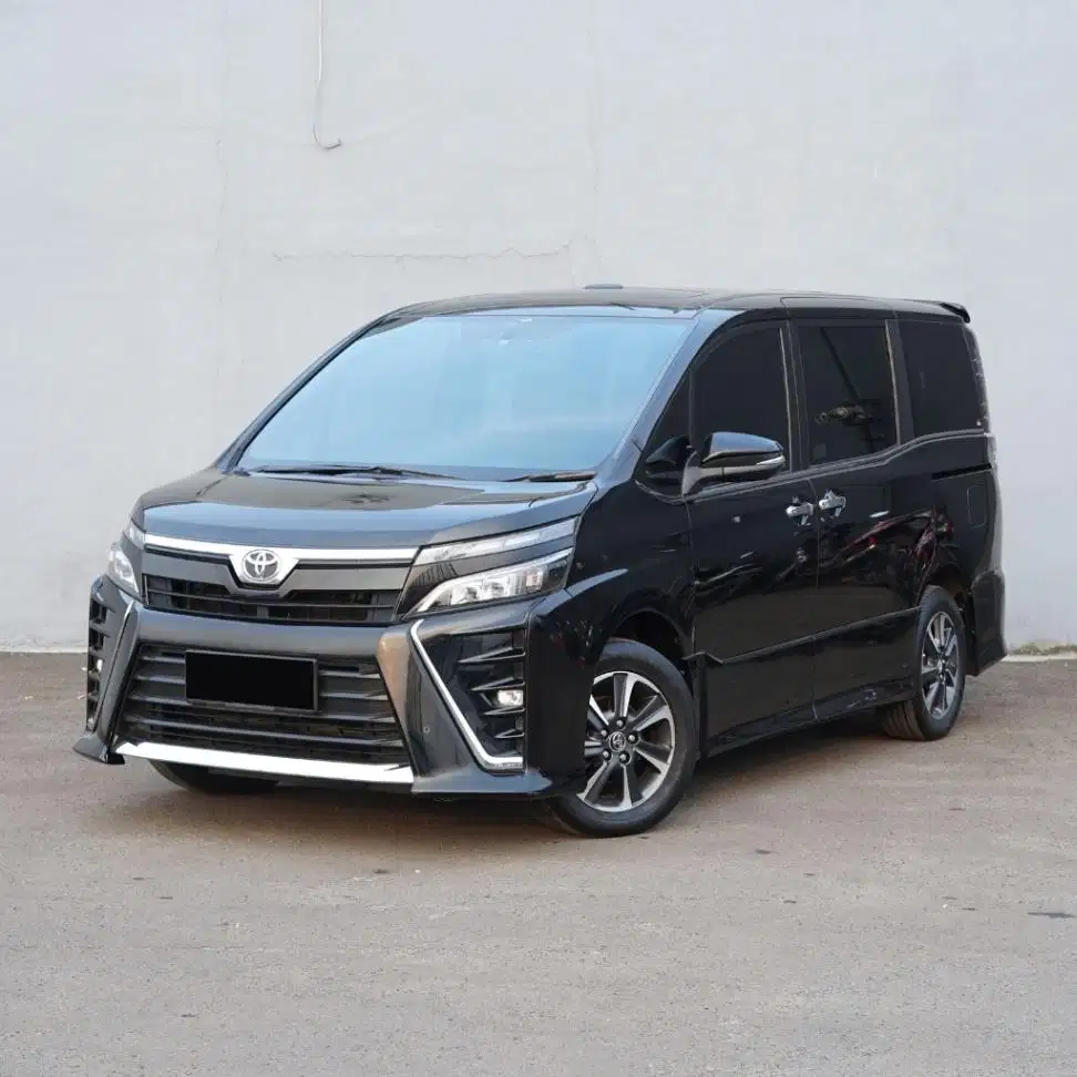(km47rb) Toyota Voxy 2018 (#2019 #2020