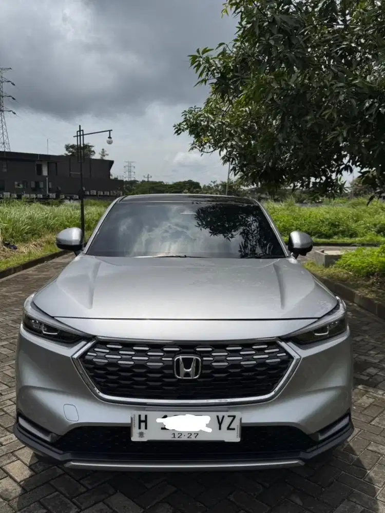 Hrv se 2022 Abu abu metalik