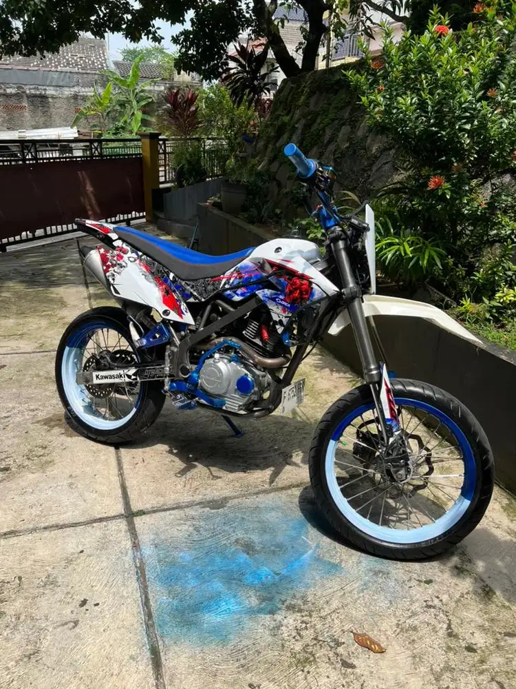 Kawasaki D Tracker Tahun 2013 modif Super Moto